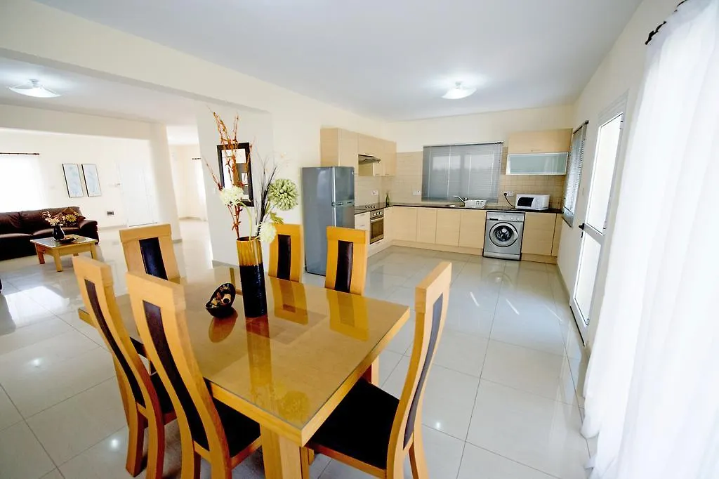 Hara Nissi Beach Villas Ayia Napa